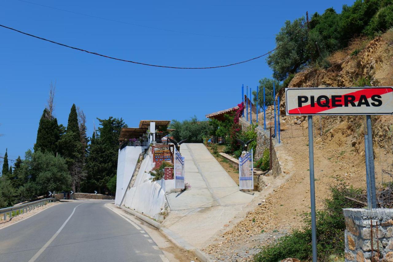 לינה וארוחת בוקר Vila Panorama Piqeras מראה חיצוני תמונה