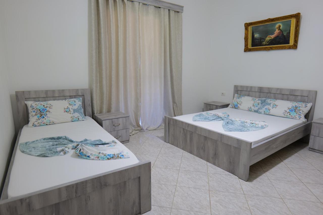 לינה וארוחת בוקר Vila Panorama Piqeras מראה חיצוני תמונה