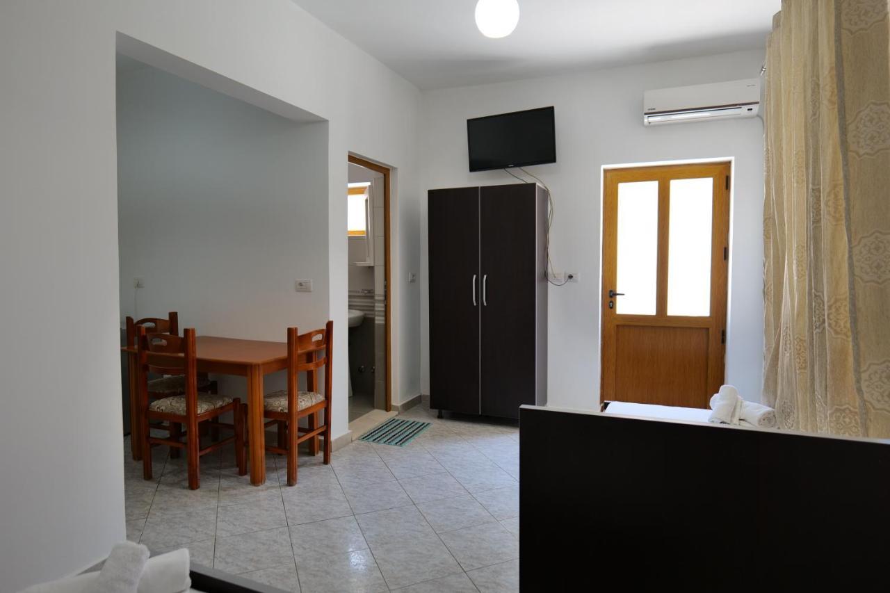 לינה וארוחת בוקר Vila Panorama Piqeras מראה חיצוני תמונה